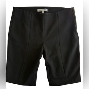 Elizabeth and James Bermuda Shorts Black Dressy Tailored Size 6 sleek design.